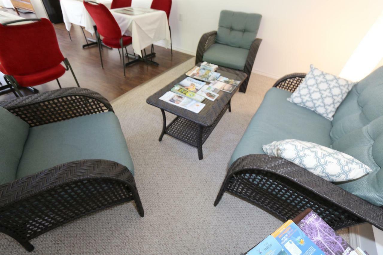 Cedar Drive Inn Crysler المظهر الخارجي الصورة