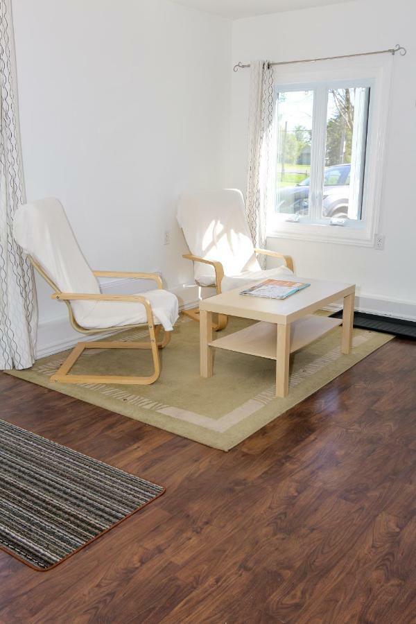 Cedar Drive Inn Crysler المظهر الخارجي الصورة